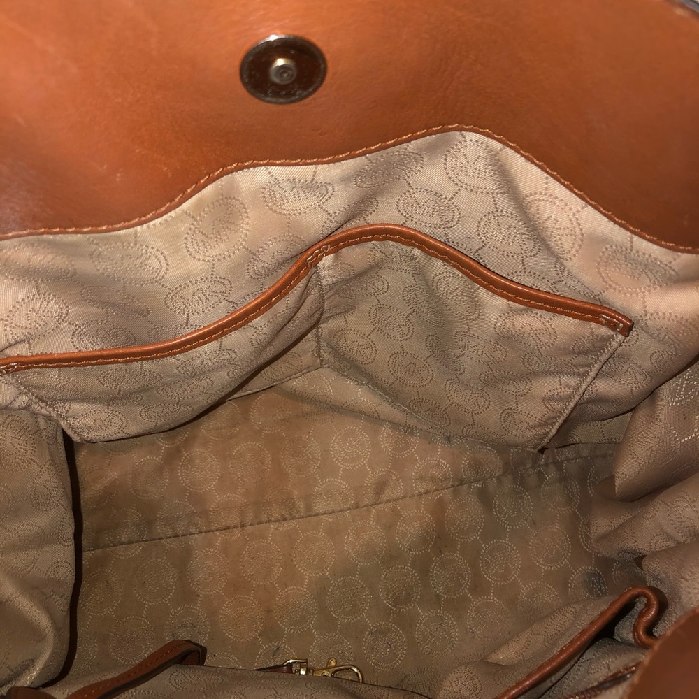 Michael Kors Hamilton Tote - Picture 3 of 6